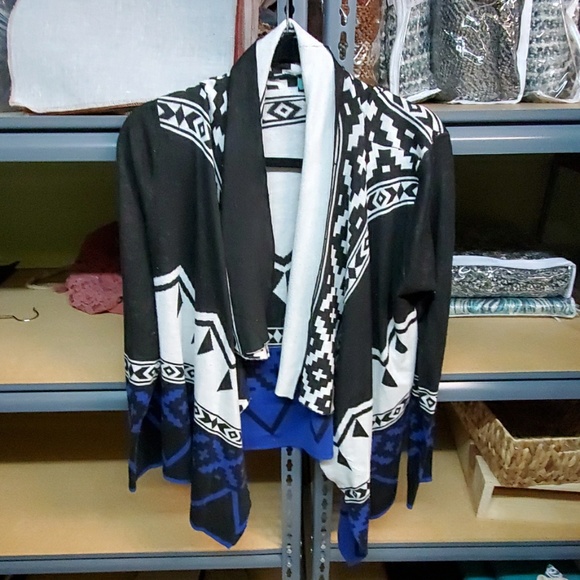 Cardigan - Picture 1 of 2